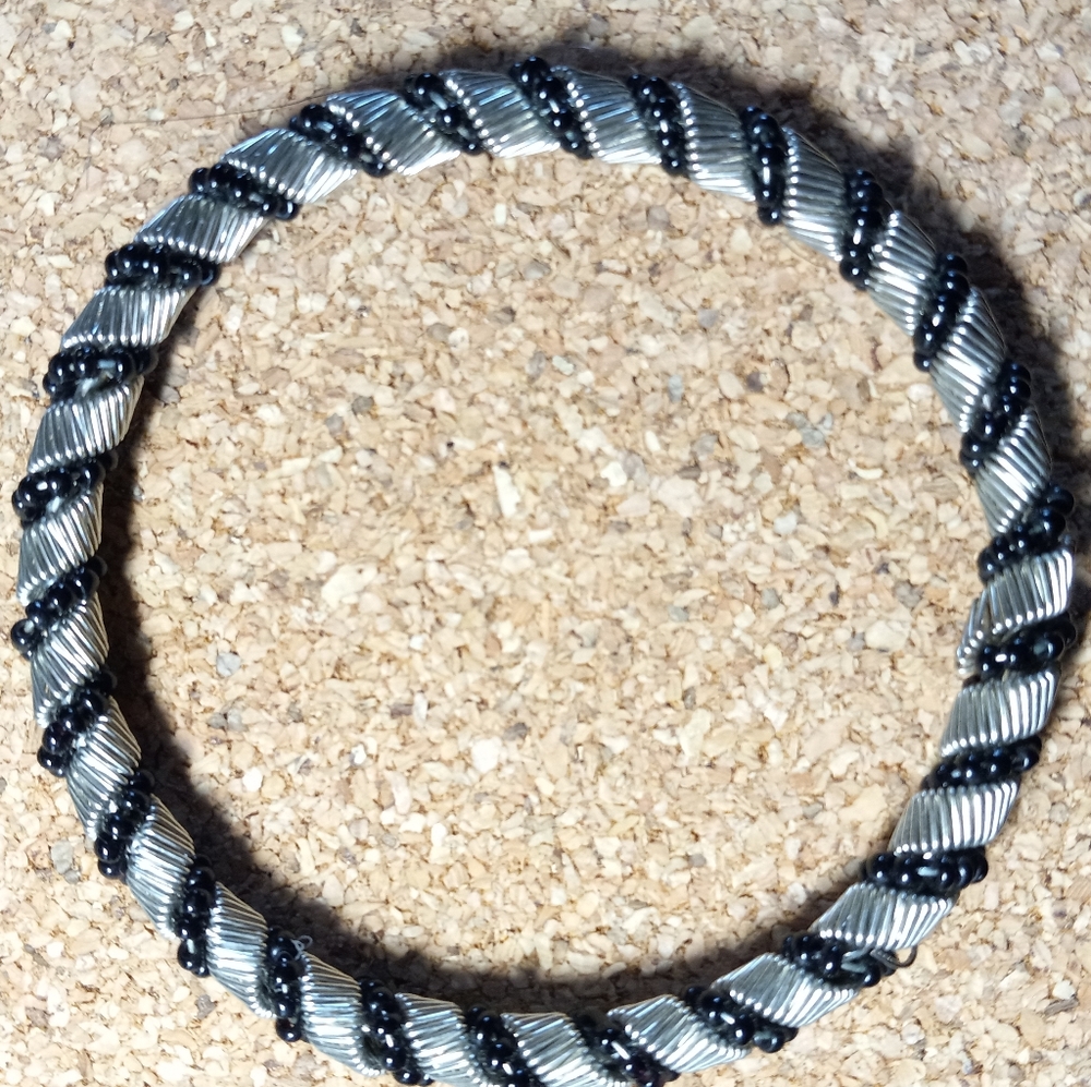 Silver Tone Wire & Black Seed Bead Bangle Bracelet